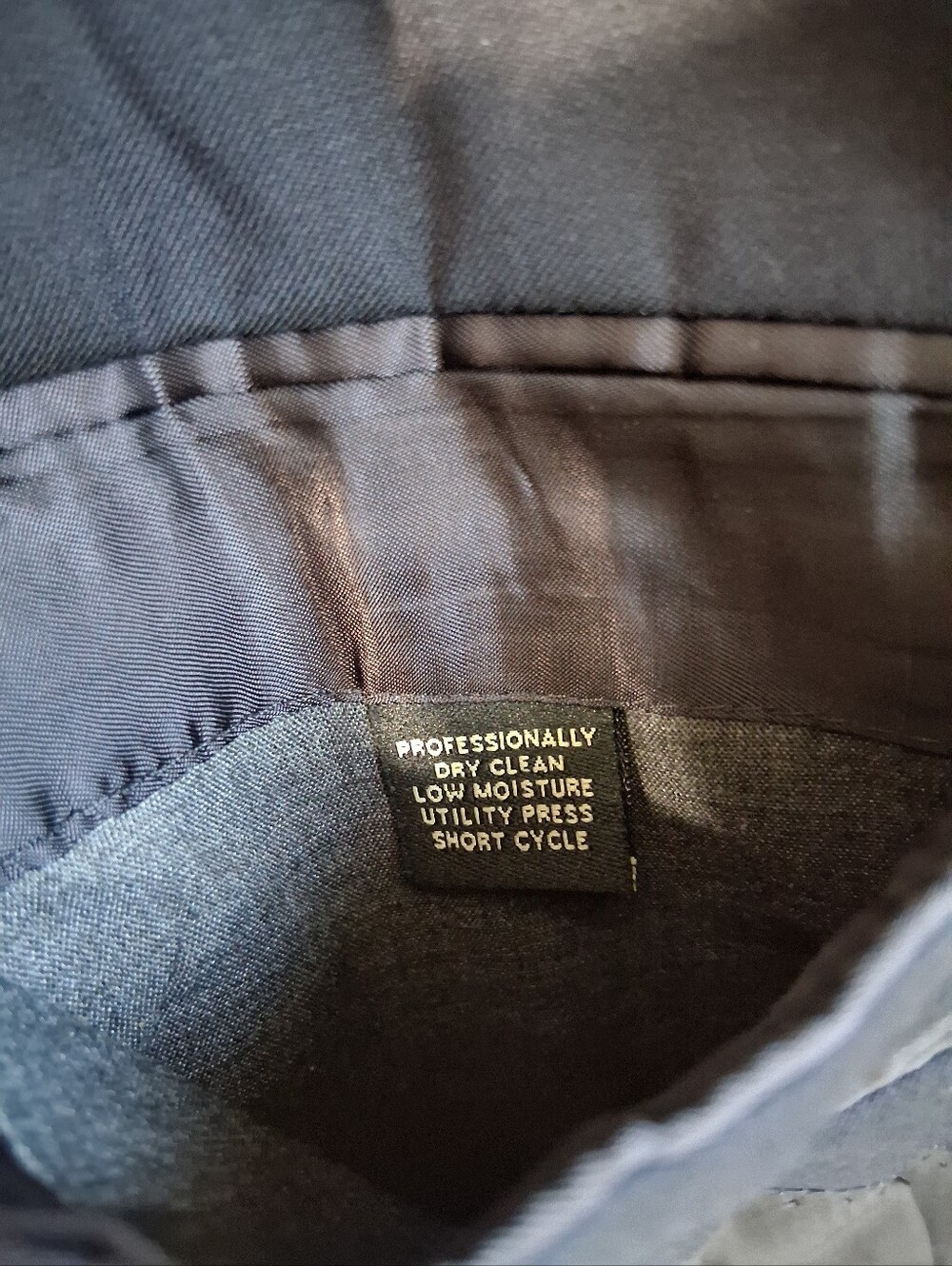 Jos A Bank "Gordon" Full Suit In Navy 100% Wool Top 41RG Slacks 35 RG - Picture 7 of 14
